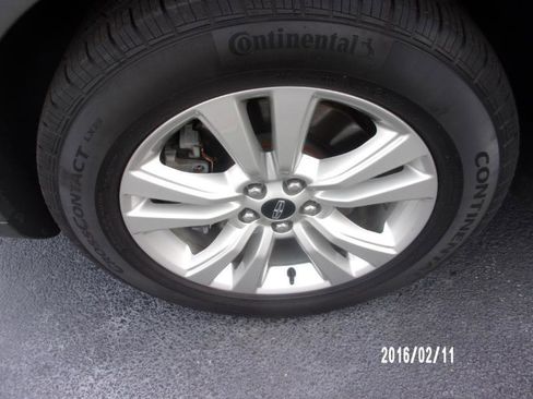 Used 2018 Lincoln MKX Premiere w/ Cargo Accessories Package image 17