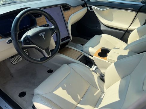 Used 2019 Tesla Model S Performance AWD/4WD image 2