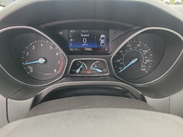 Used 2015 Ford Focus SE w/ Reverse Sensing Package FWD image 12