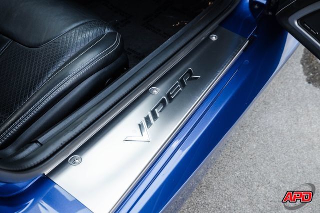 Used 2013 SRT Viper GTS w/ GTS Laguna Interior Pkg RWD image 76