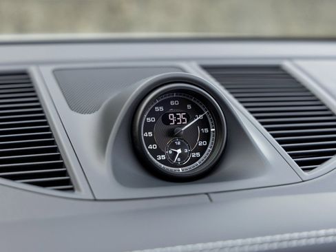 New 2026 Porsche Macan S image 34