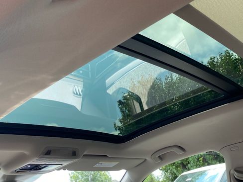 Certified 2026 Volkswagen Atlas SE w/ Panoramic Sunroof Package AWD/4WD image 20
