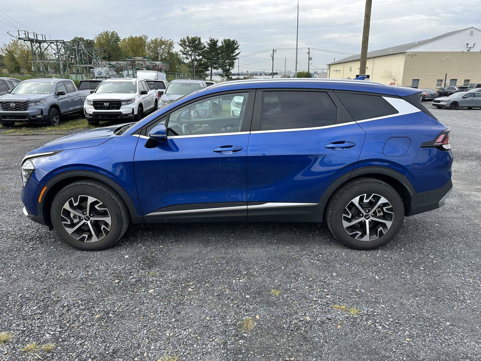 Used 2024 Kia Sportage EX AWD/4WD image 5