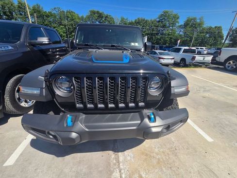 Certified 2023 Jeep Wrangler Unlimited Rubicon 4xe w/ Cold Weather Group AWD/4WD image 20