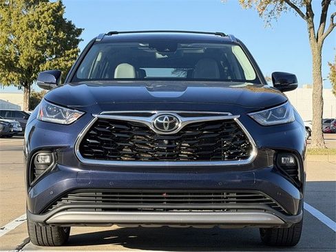 Used 2022 Toyota Highlander Platinum image 8