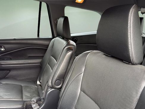 Used 2021 Honda Pilot Elite image 14