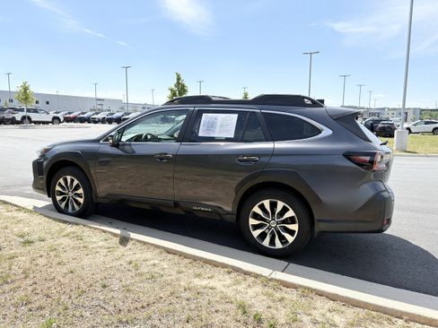 Certified 2024 Subaru Outback Limited AWD/4WD image 5