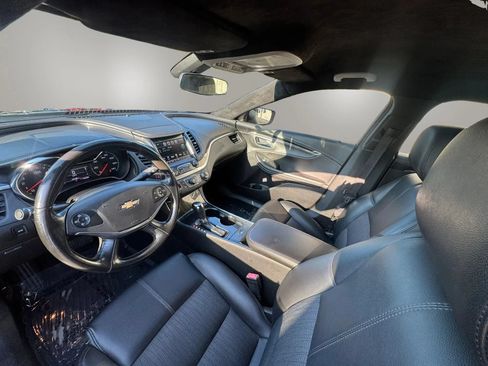 Used 2018 Chevrolet Impala LT FWD image 12