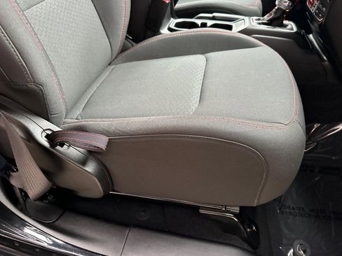 Used 2022 Jeep Wrangler Unlimited Rubicon w/ LED Lighting Group image 23