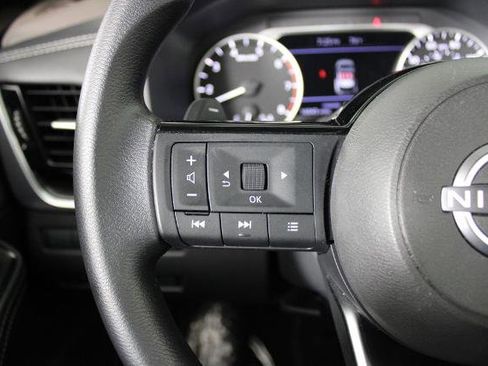 Certified 2023 Nissan Rogue SV image 24