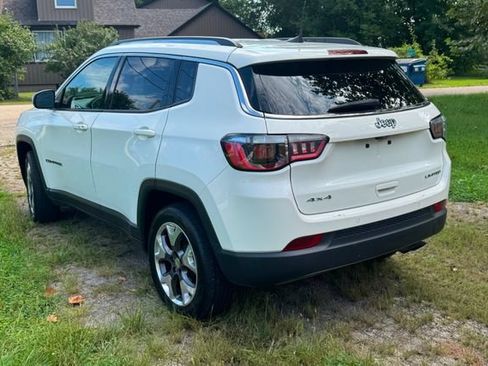 Used 2021 Jeep Compass Limited AWD/4WD image 3
