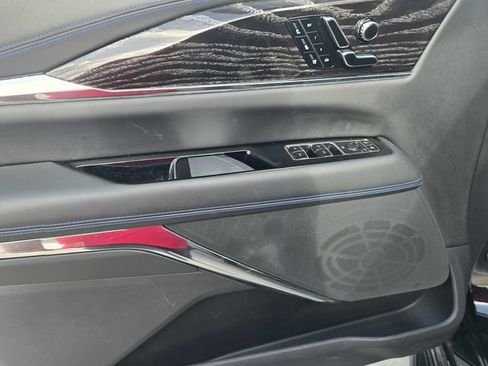 Certified 2025 Cadillac Escalade IQ Sport 1 AWD/4WD image 23