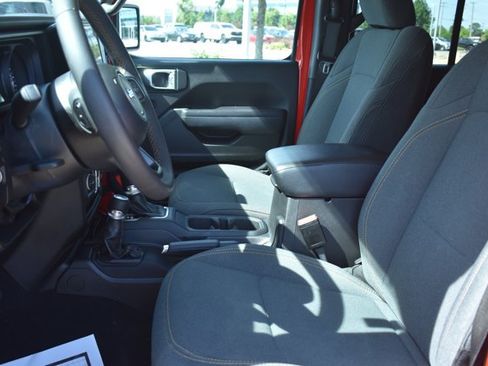 Used 2024 Jeep Wrangler Unlimited Sport AWD/4WD image 13