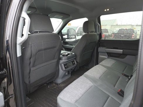 Certified 2024 Ford F250 XLT w/ Black Appearance Package image 14