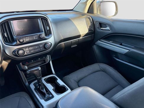 Used 2019 Chevrolet Colorado LT w/ Redline Special Edition image 21