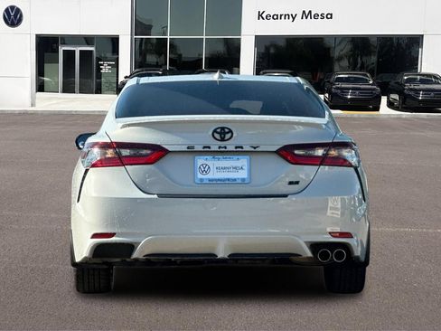 Used 2024 Toyota Camry SE FWD image 5