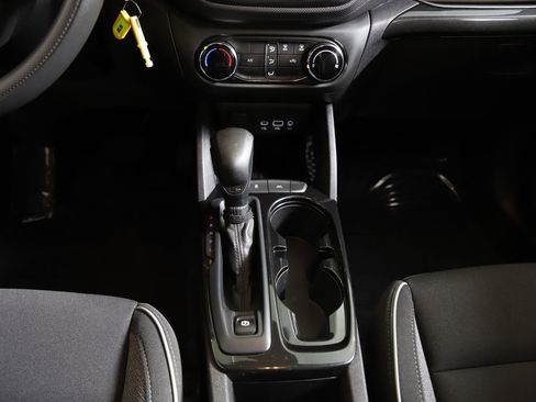 Used 2021 Chevrolet TrailBlazer LS FWD image 13