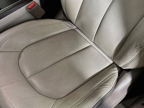 Used 2017 Chrysler Pacifica Touring-L Plus FWD image 19