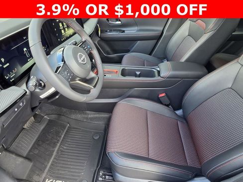 New 2026 Nissan Kicks SR image 7
