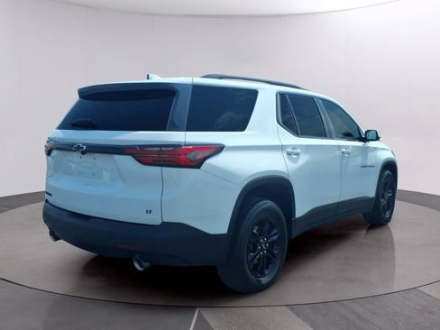 Used 2023 Chevrolet Traverse LT FWD image 5