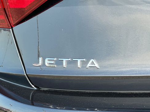 Used 2022 Volkswagen Jetta Sport image 29