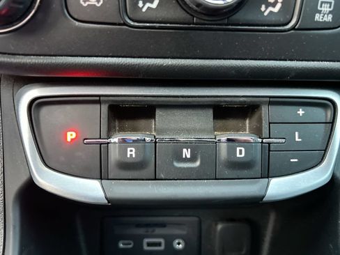 Used 2022 GMC Terrain SLT AWD/4WD image 21