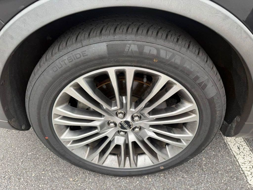 Used 2016 Lincoln MKX Reserve AWD/4WD image 30