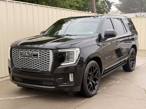 Used 2023 GMC Yukon Denali w/ Denali Reserve Package AWD/4WD image 9