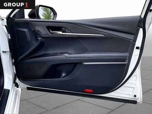 Used 2025 Toyota Camry LE FWD image 23