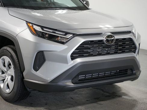New 2025 Toyota RAV4 LE image 4