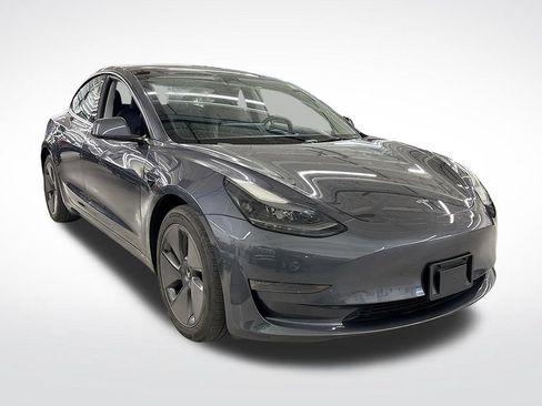 Used 2023 Tesla Model 3 Standard Range RWD image 7