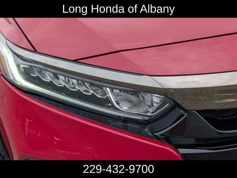 Used 2018 Honda Accord Sport image 3