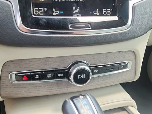 Used 2021 Volvo XC90 T6 Inscription AWD/4WD image 16