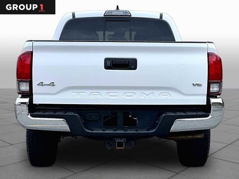 Used 2019 Toyota Tacoma SR5 AWD/4WD image 5