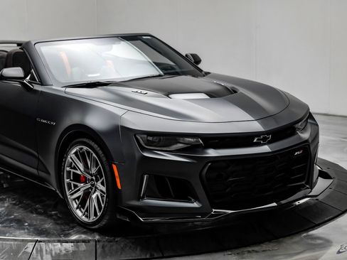 Used 2024 Chevrolet Camaro ZL1 RWD image 37