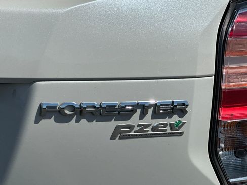 Used 2017 Subaru Forester 2.5i w/ Alloy Wheel Package AWD/4WD image 30