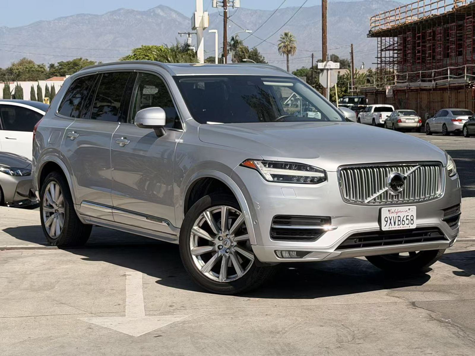 Used 2017 Volvo XC90 T6 Inscription w/ Vision Package AWD/4WD image 4