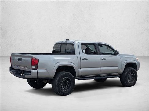 Used 2020 Toyota Tacoma SR w/ SR Convenience Package RWD image 5
