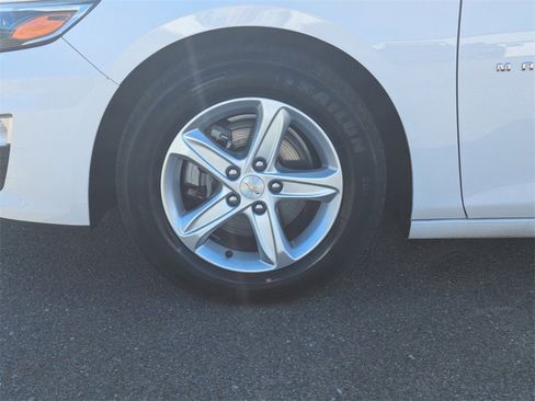 Used 2024 Chevrolet Malibu LT image 10
