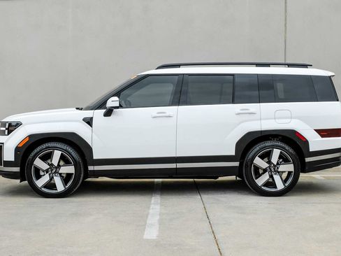 Used 2024 Hyundai Santa Fe Limited image 14