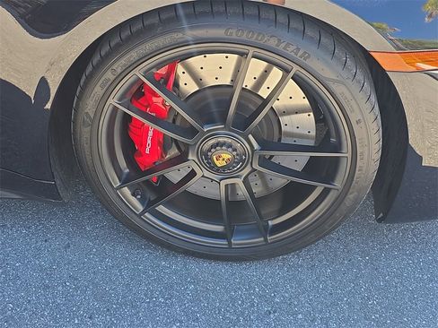 Used 2024 Porsche 911 Carrera GTS image 13