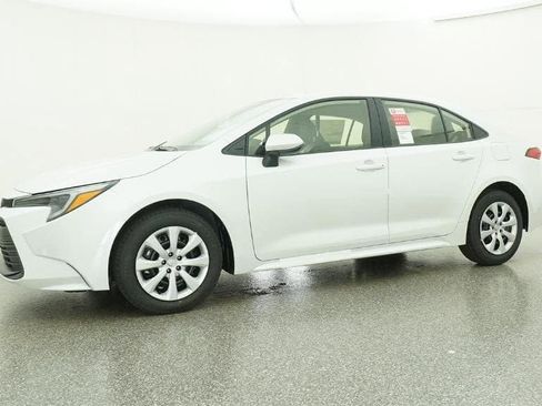 New 2026 Toyota Corolla LE image 18