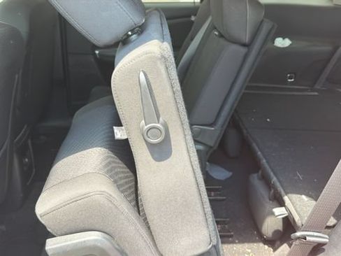 Used 2017 Dodge Journey SXT w/ Blacktop Package FWD image 9