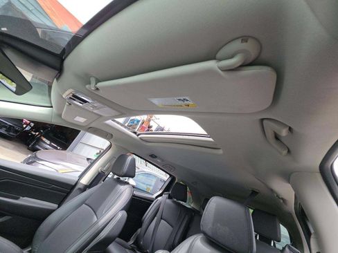 Used 2025 Honda Odyssey EX-L image 9