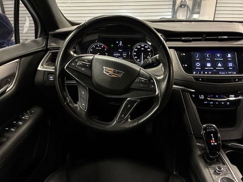 Used 2023 Cadillac XT5 Luxury FWD image 13