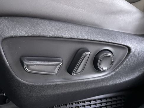 Used 2022 Toyota Sienna XLE FWD image 13