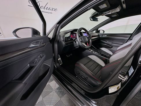 Used 2024 Volkswagen GTI Autobahn image 19