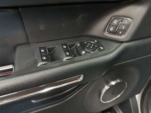 Used 2022 Ford Expedition Max XLT image 17