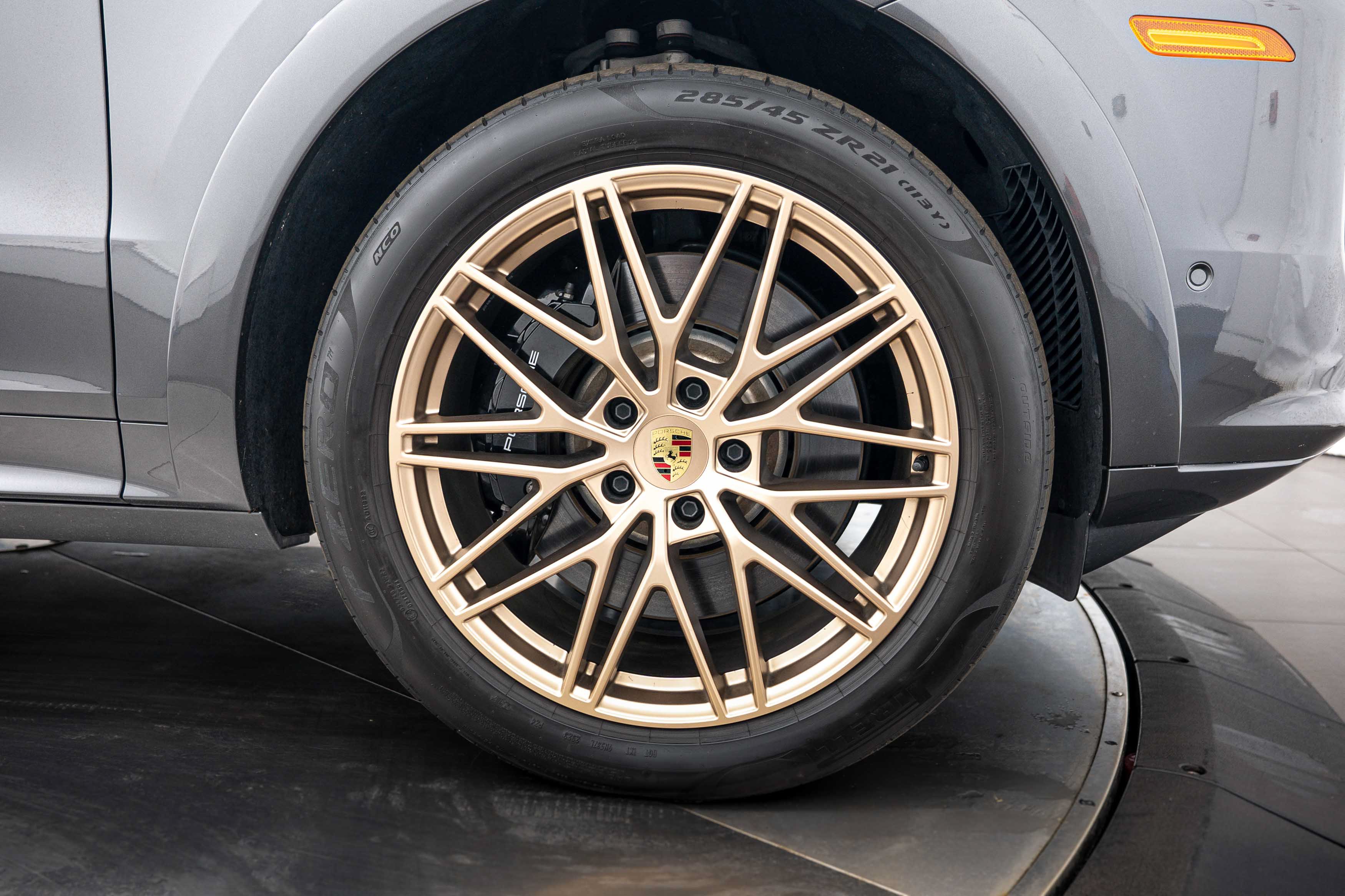 Certified 2024 Porsche Cayenne S AWD/4WD image 11