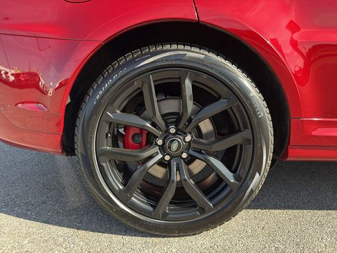 Used 2022 Land Rover Range Rover Sport SVR image 9